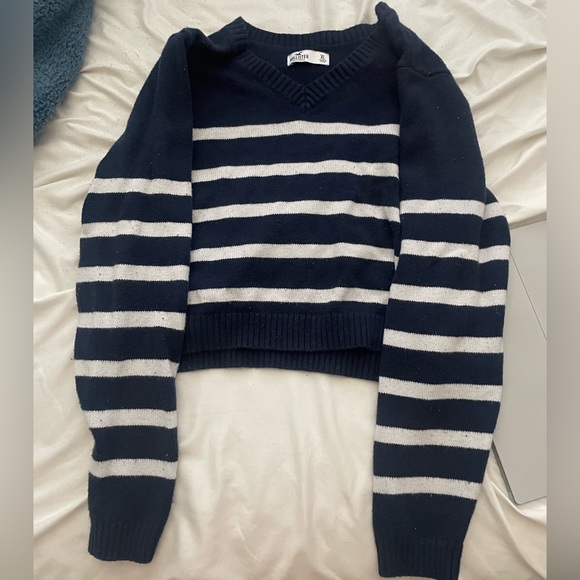 Cropped topped Hollister sweater, navy blue with white stripes - Picture 1 of 2